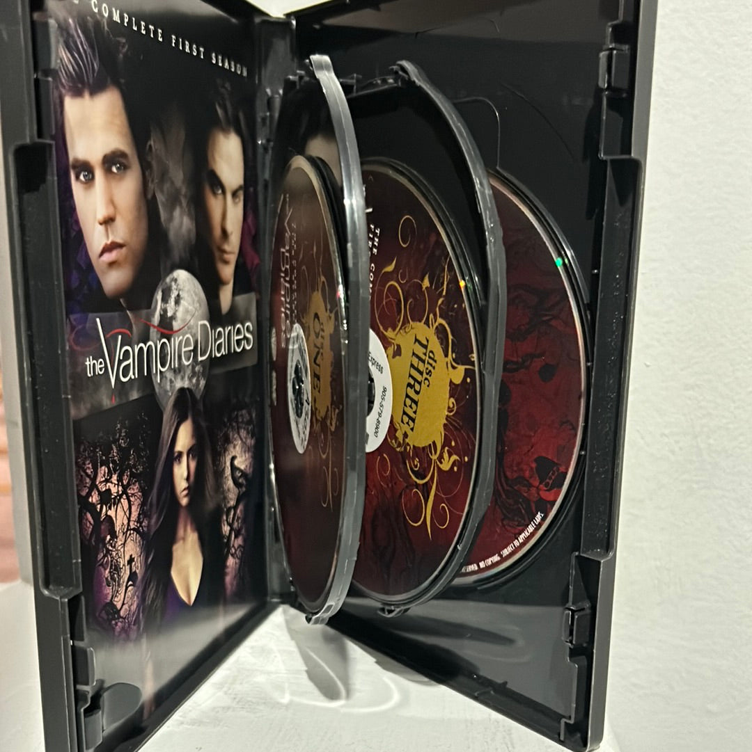 The Vampire Diaries: TV Series (2009-2017): The Complete First Season