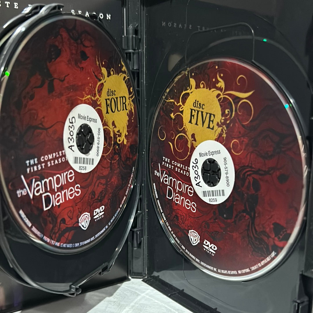 The Vampire Diaries: TV Series (2009-2017): The Complete First Season
