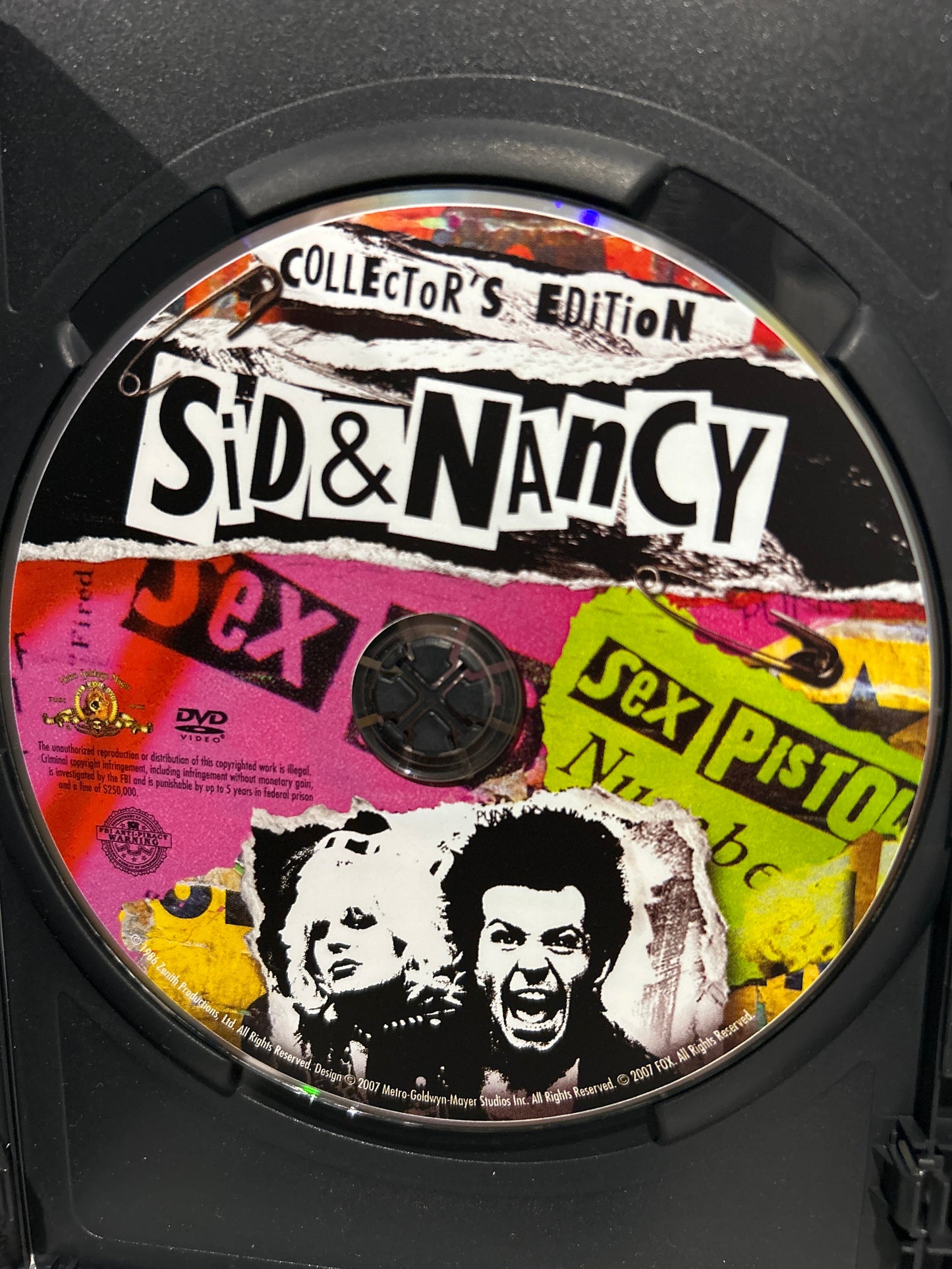 Sid and Nancy (1986)