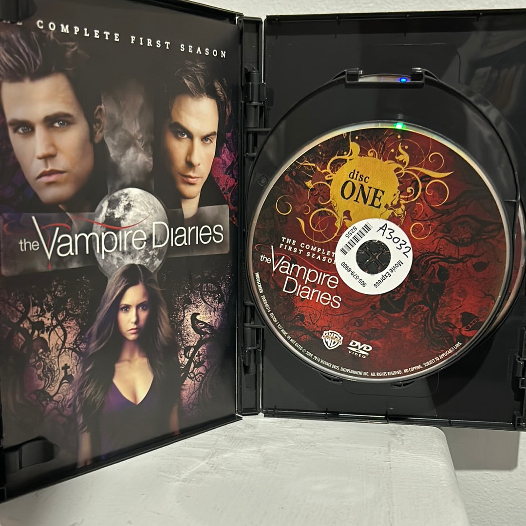 The Vampire Diaries: TV Series (2009-2017): The Complete First Season