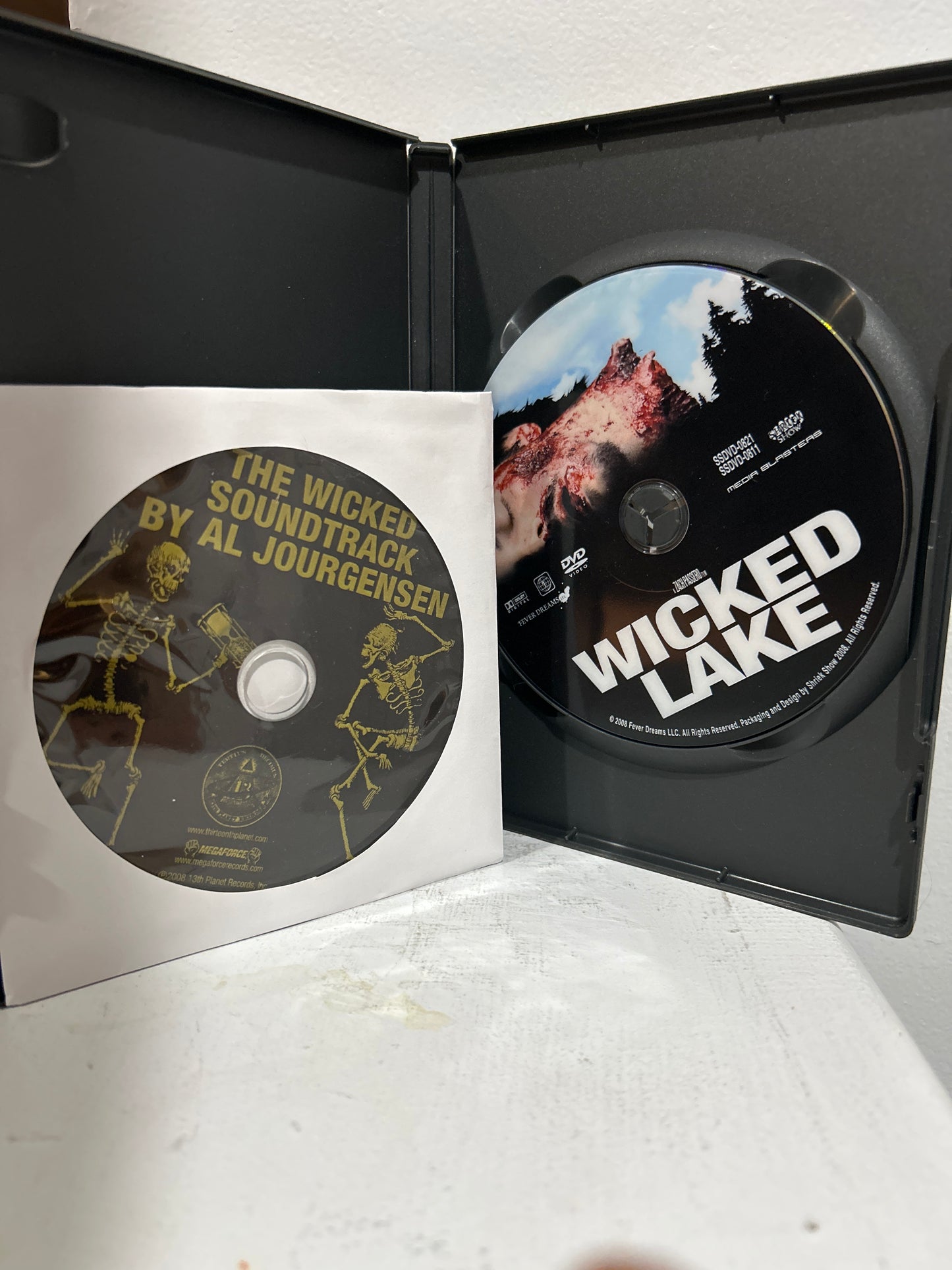 Wicked Lake (2008)