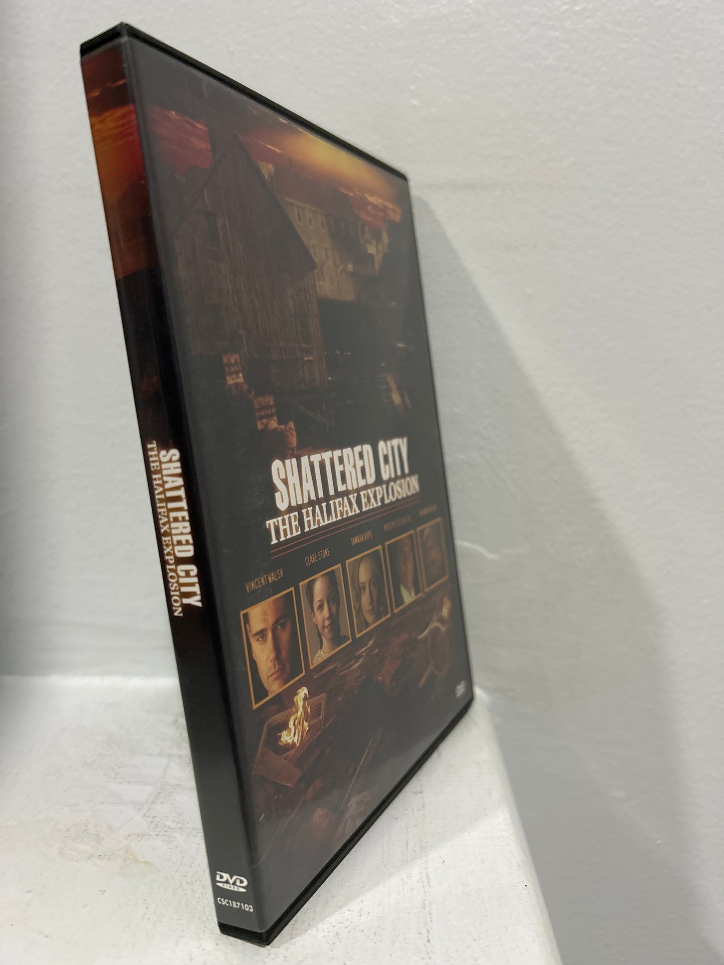 Shattered City: The Halifax Explosion (2003)