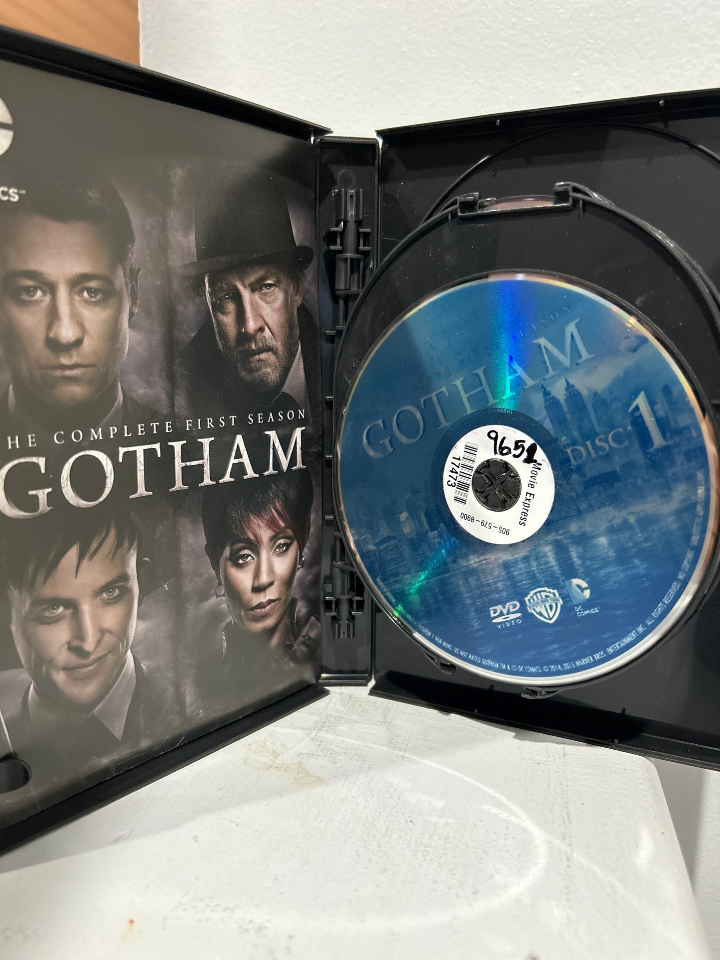 Gotham : TV Series (2014-2019) - The Complete First Season