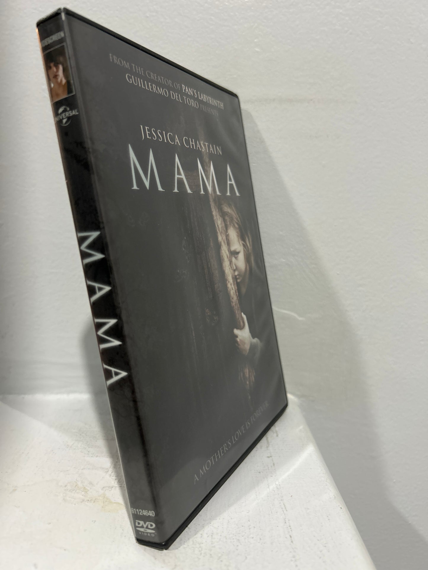 Mama (2013)