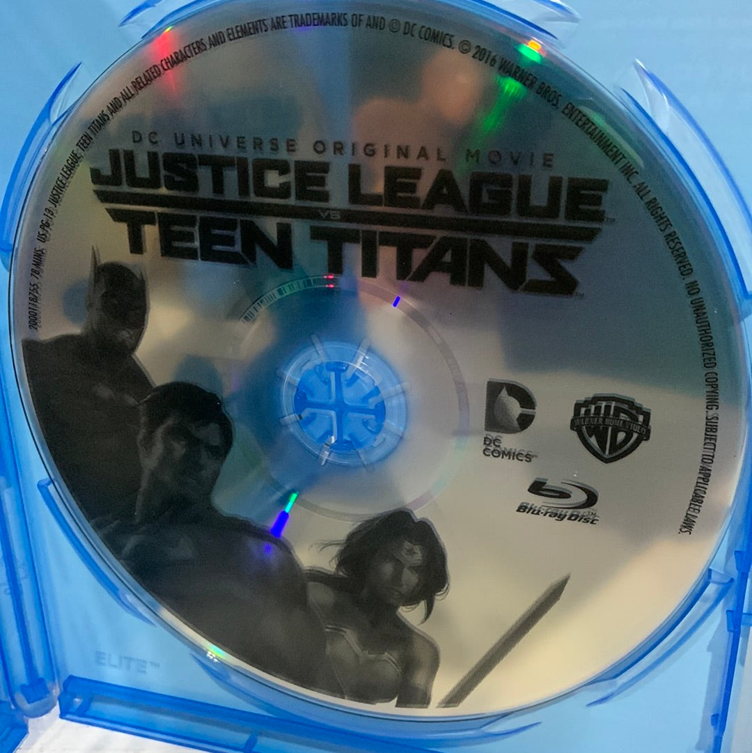 Justice League vs. Teen Titans (2016)