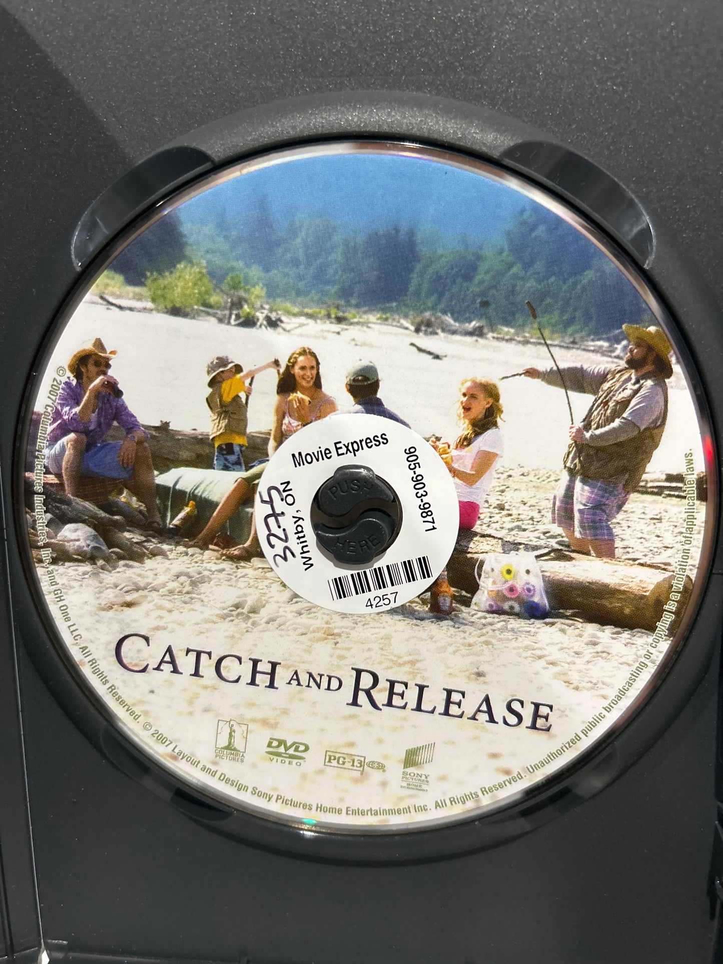 Catch and Release (2006)