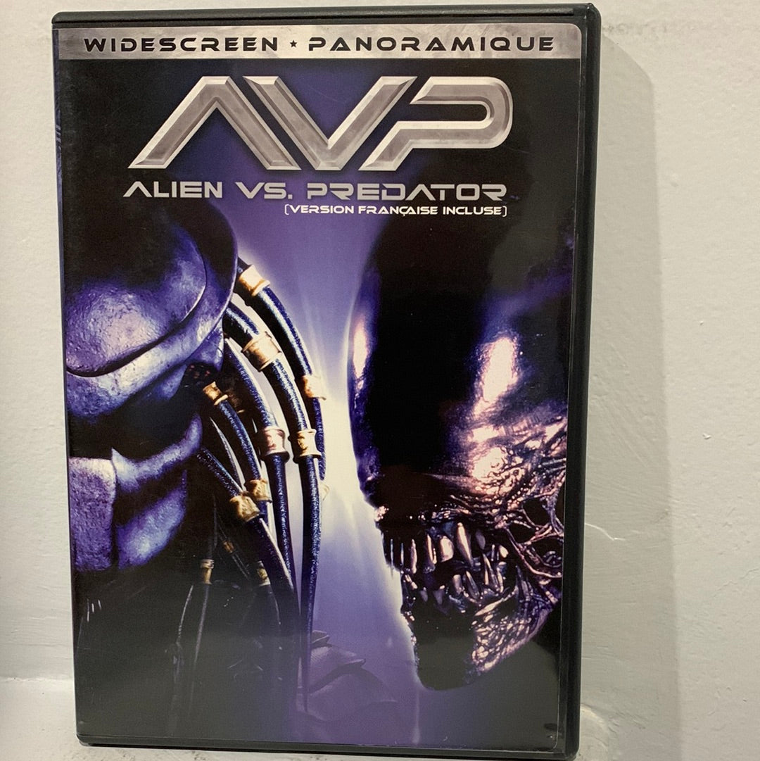 AVP: Alien vs. Predator (2004)