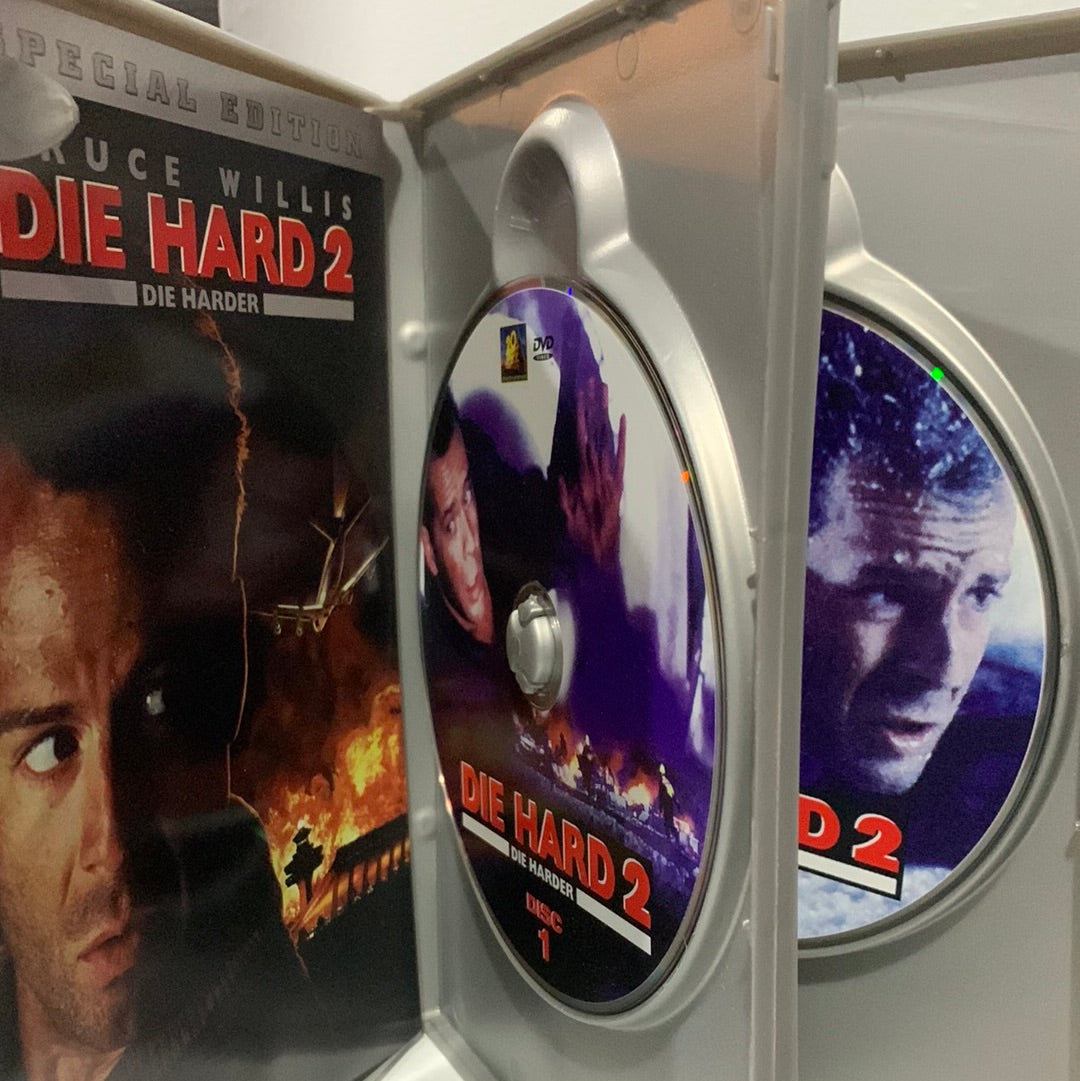 Die Hard 2 (1990)