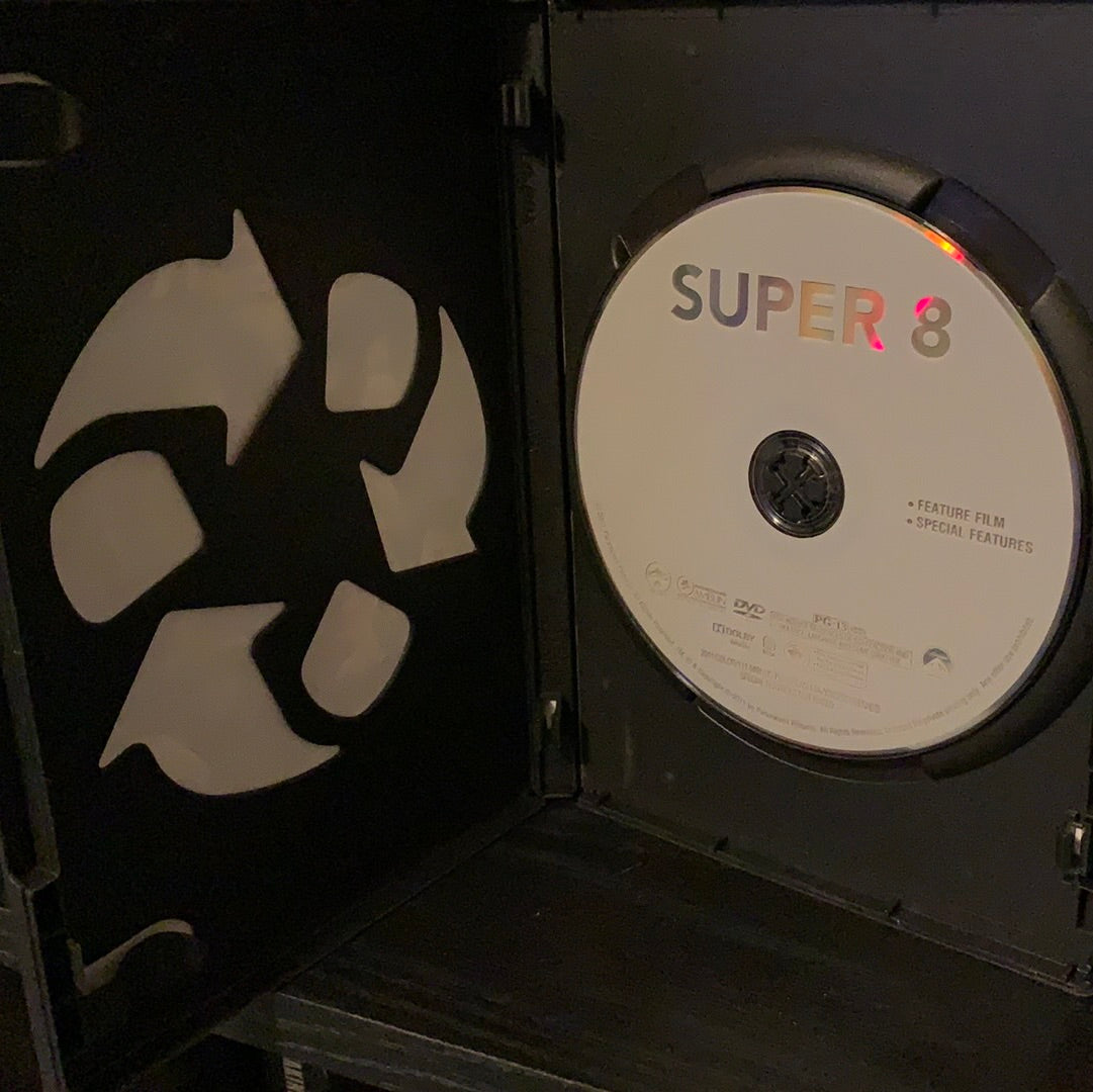 Super 8 (2011)