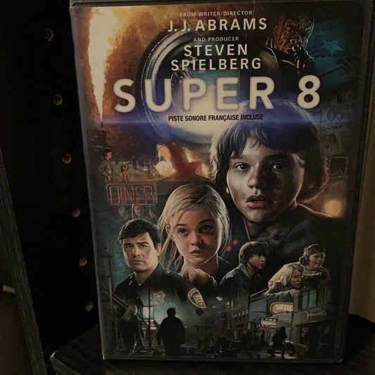 Super 8 (2011)