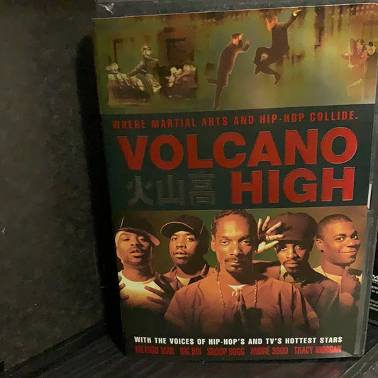 Volcano High (2001)